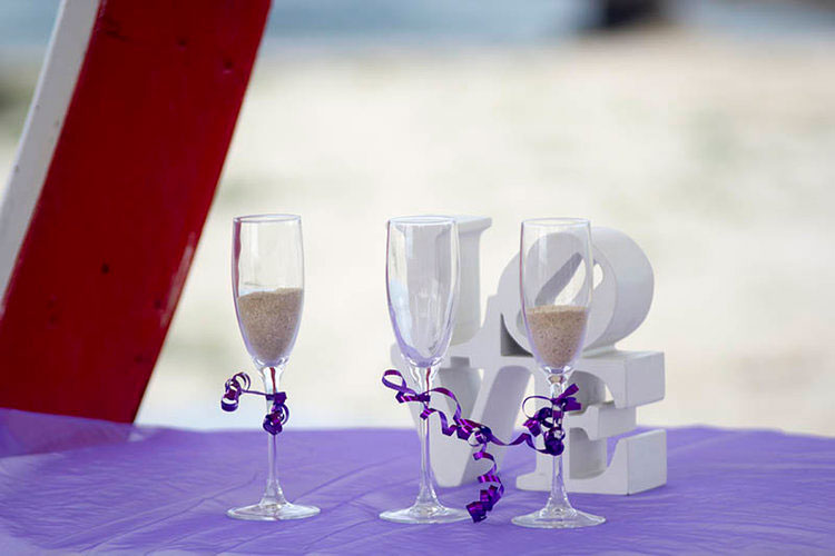 Wedding-outdoor-waterside-reception-styling-5